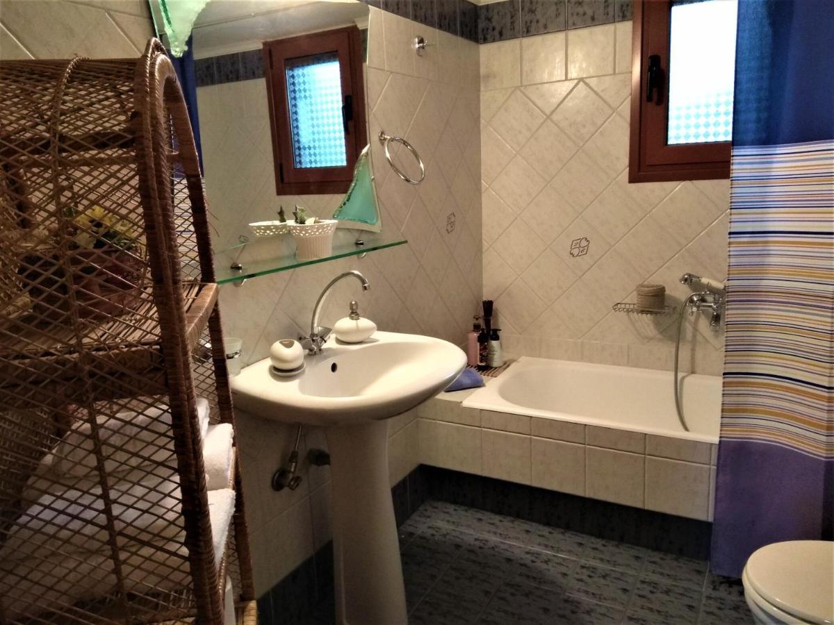 Mainades House Apartment วิตีนา ภายนอก รูปภาพ